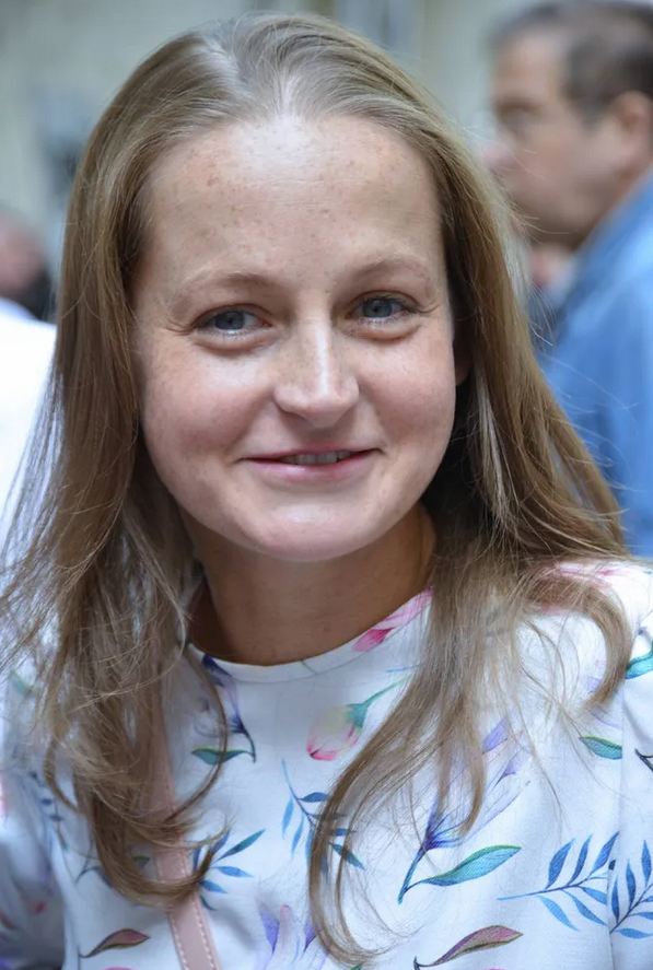 Желідегі жезөкше әйел