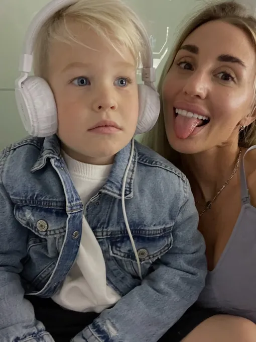 Александра Селиванова с сыном Даниилом от первого брака