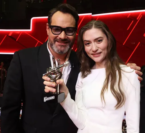 Ильдар Абдразаков и Эльмира Караханова выиграли шоу «Голос»