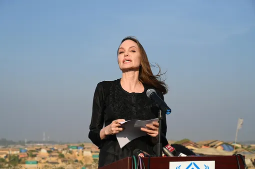 Анджелина Джоли выступает за права человека