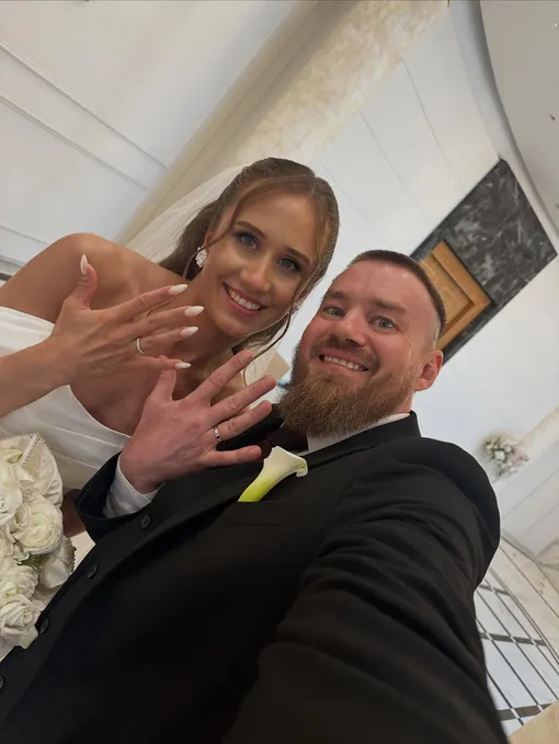 Юлия Тимошинина и Евгений Кузнецов поженились