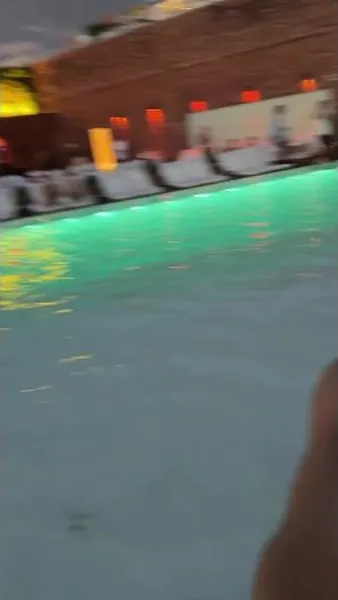 Нажми и смотри