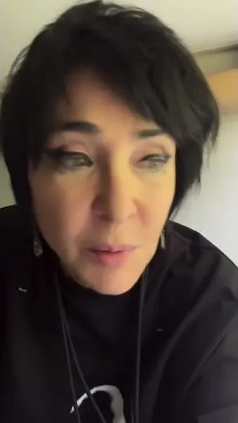 Нажми и смотри