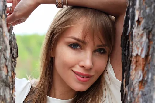 Жена Дмитрия Диброва после скандала с изменой показала фигуру в откровенном наряде на вечеринке Жена Дмитрия Диброва после скандала с изменой показала фигуру в откровенном наряде на вечеринке