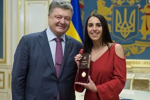 Граждане Украины хотят лишить певицу Джамалу звания «Народная артистка» Граждане Украины хотят лишить певицу Джамалу звания «Народная артистка»