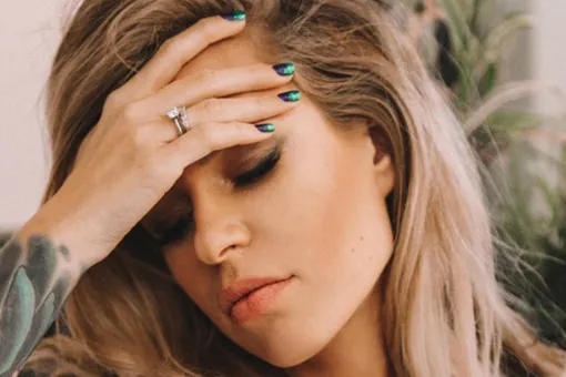 «Суровый беременный ниндзя»: Рита Дакота показала белье в платье-сетке «Суровый беременный ниндзя»: Рита Дакота показала белье в платье-сетке