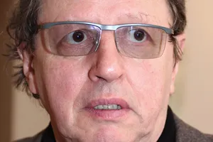 «Страшно одному под обстрелами»: Михаил Ширвиндт рассказал, как выжил в Дубае «Страшно одному под обстрелами»: Михаил Ширвиндт рассказал, как выжил в Дубае