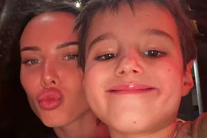 Модель на мальдивском пляже: Анастасия Решетова показала фото, которое сделал Ратмир