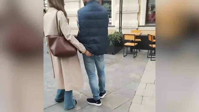 Нажми и смотри
