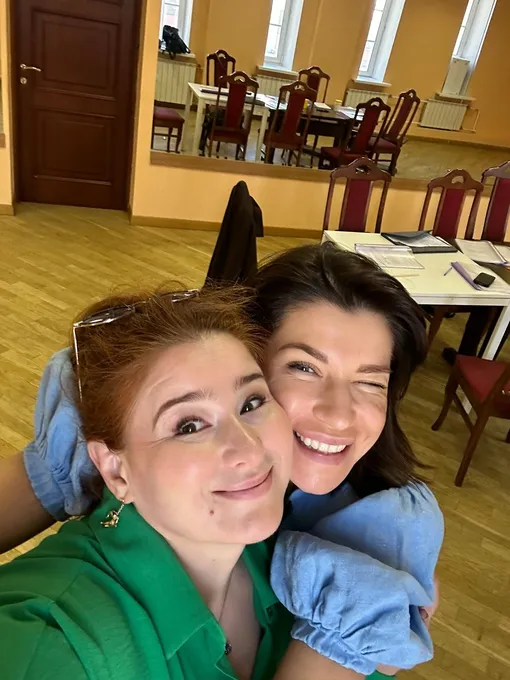 Екатерина Волкова и Юлия Куварзина Екатерина Волкова и Юлия Куварзина