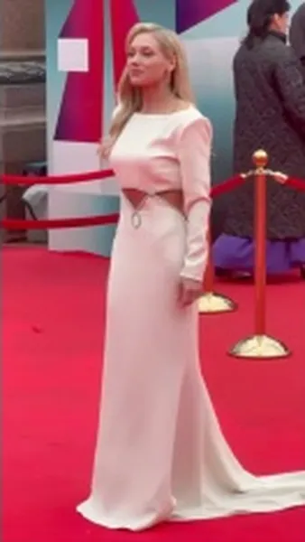 Нажми и смотри