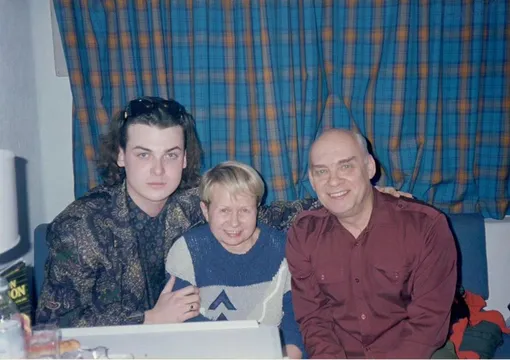 Юлиан с трепетом относится к творческой семье Юлиан с трепетом относится к творческой семье