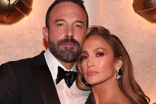 Бен Аффлек готов потерять миллионы долларов, чтобы перерезать последнюю связующую нить с Дженнифер Лопес Бен Аффлек готов потерять миллионы долларов, чтобы перерезать последнюю связующую нить с Дженнифер Лопес