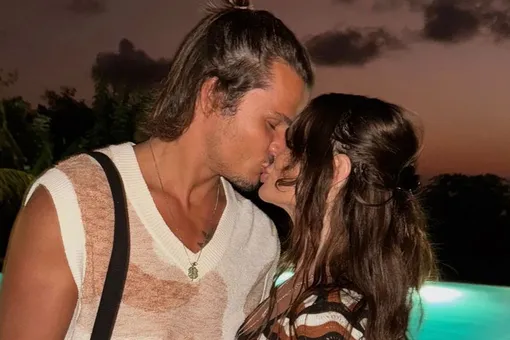 «Степан, ты новый вид мужчины»: Айза эмоционально обратилась к жениху по важному поводу «Степан, ты новый вид мужчины»: Айза эмоционально обратилась к жениху по важному поводу