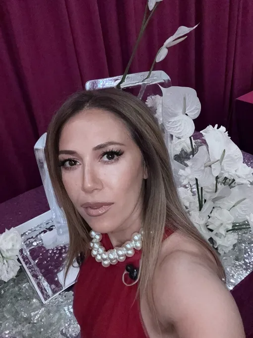 Карина Кокс на мероприятии Карина Кокс на мероприятии