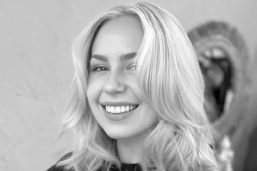 Умерла после пластической операции 27-летняя звезда соцсетей Оливия Орас Умерла после пластической операции 27-летняя звезда соцсетей Оливия Орас
