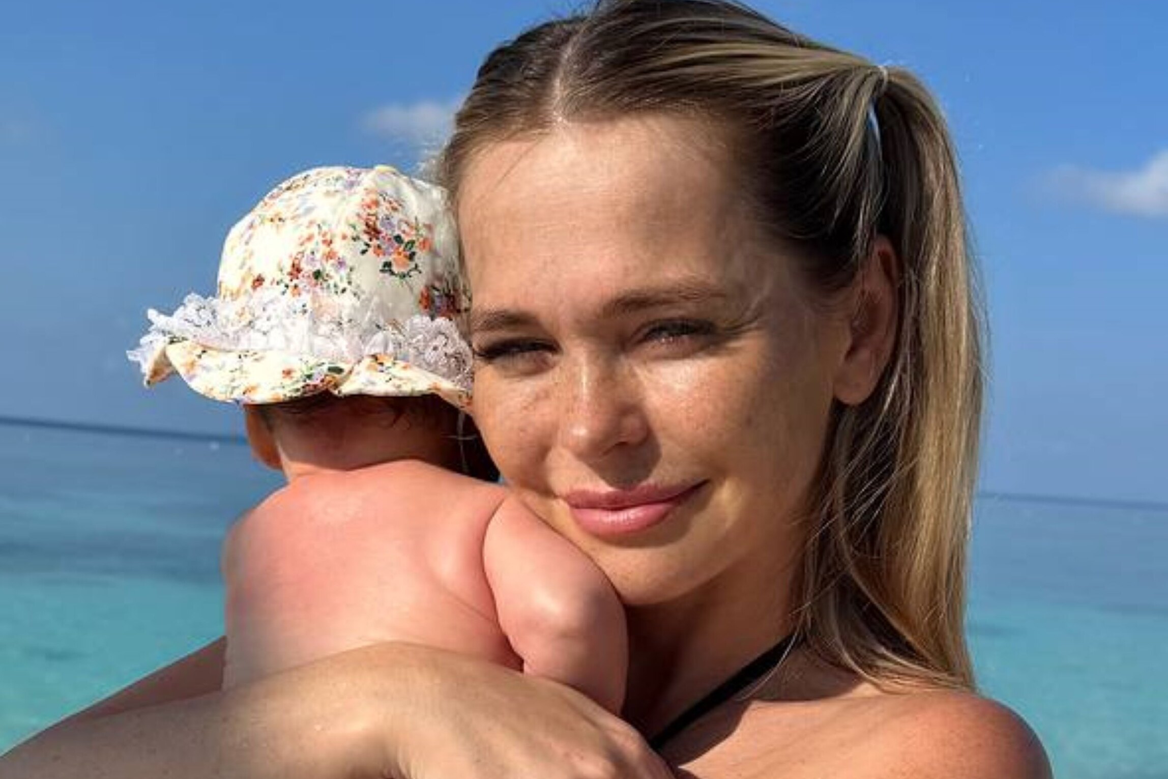 Ер адам әйелден сүт сорады