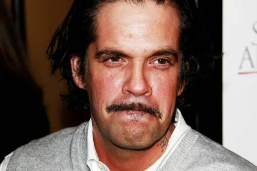 Актер фильма «Город грехов» Ники Кэтт покончил с собой Актер фильма «Город грехов» Ники Кэтт покончил с собой