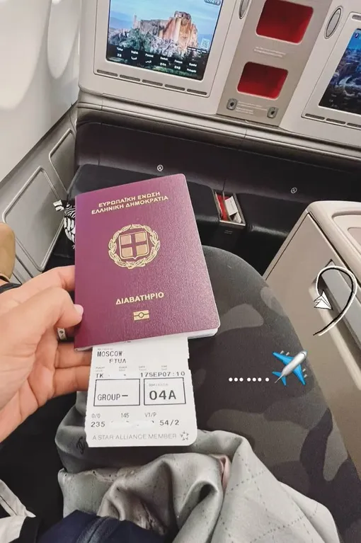 VASSY летит в Россию по греческому паспорту