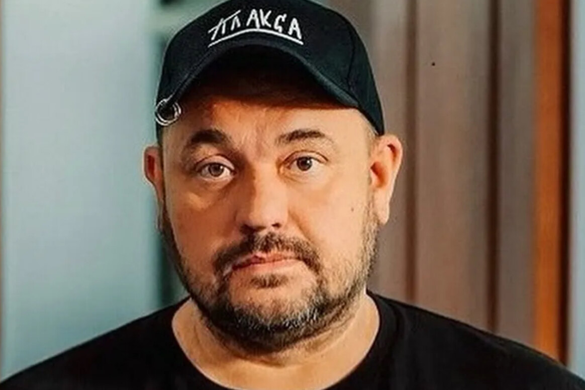 «Порезала мне ладонь»: Сергей Жуков заявил, что на него напала вооруженная девушка