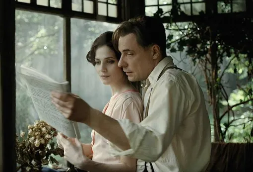 Юлия Снигирь и Евгений Цыганов сыграли главные роли в фильме «Воланд» Юлия Снигирь и Евгений Цыганов сыграли главные роли в фильме «Воланд»