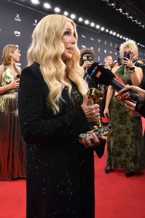 Шер рассказала о пережитом насилии