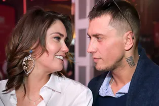 «Победа над манипуляциями. Сын остался с мамой»: беременная Агата Муцениеце выиграла суд у Павла Прилучного «Победа над манипуляциями. Сын остался с мамой»: беременная Агата Муцениеце выиграла суд у Павла Прилучного