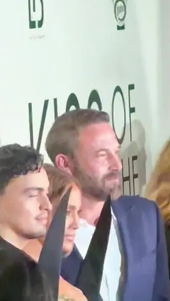 Нажми и смотри