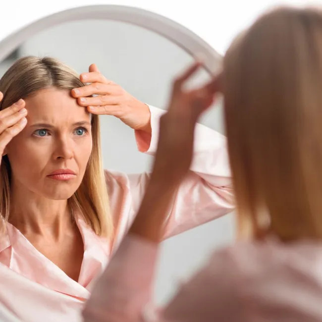 Если кажется, что молодость уходит: когда бить тревогу и с чего начать, рассказывает врач-косметолог и трихолог