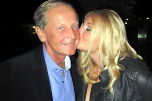 «На яхте на моих коленках»: дочь Михаила Задорнова показала нежное фото с ним «На яхте на моих коленках»: дочь Михаила Задорнова показала нежное фото с ним