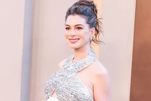 «Мы были шокированы»: Энн Хэтэуэй рассказала о долгожданной беременности от Адама Шульмана «Мы были шокированы»: Энн Хэтэуэй рассказала о долгожданной беременности от Адама Шульмана