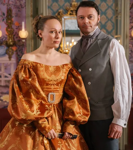 Ольга Ломоносова и Илья Носков сыграли супругов в сериале «История его служанки» Ольга Ломоносова и Илья Носков сыграли супругов в сериале «История его служанки»