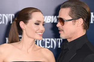 Анджелина Джоли и Брэд Питт отметили первую годовщину свадьбы Анджелина Джоли и Брэд Питт отметили первую годовщину свадьбы