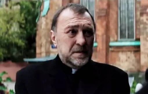 Валерий Зинов в сериале «Жизнь по вызову» Валерий Зинов в сериале «Жизнь по вызову»