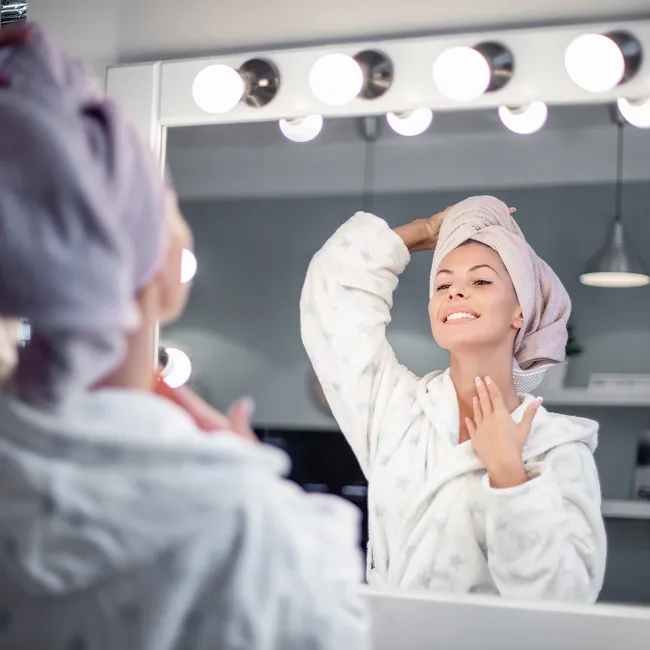 Как убрать кольца Венеры и «техношею» без инъекций: твой 14-дневный план домашнего омоложения