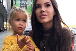 «Как распознать предателя»: 3-летняя дочь Оксаны Самойловой предупредила модель «Как распознать предателя»: 3-летняя дочь Оксаны Самойловой предупредила модель