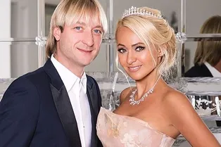 Яна Рудковская с полуголым мужем показали «Титаник на карантине»: забавное видео Яна Рудковская с полуголым мужем показали «Титаник на карантине»: забавное видео