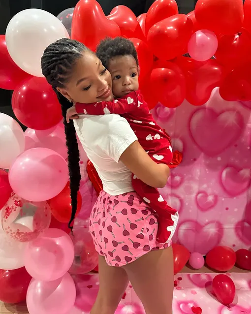 Холли Бейли с сыном