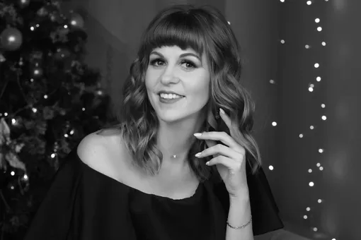 «Разбилась на снегоходе»: 35-летняя блогерша Юлия Глушкова погибла на переправе «Разбилась на снегоходе»: 35-летняя блогерша Юлия Глушкова погибла на переправе