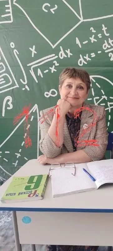 На учительницу напала ученица седьмого класса На учительницу напала ученица седьмого класса