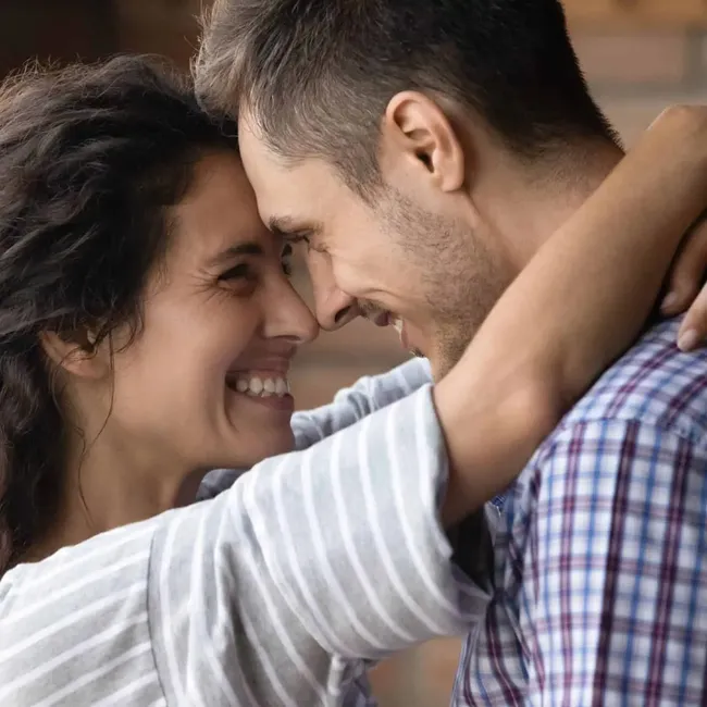 Не один, а много: 6 причин не верить в единственного идеального партнера