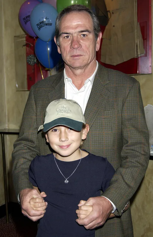 Томми Ли Джонс обожал дочь Томми Ли Джонс обожал дочь