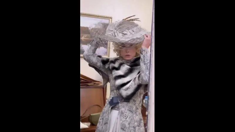 Нажми и смотри
