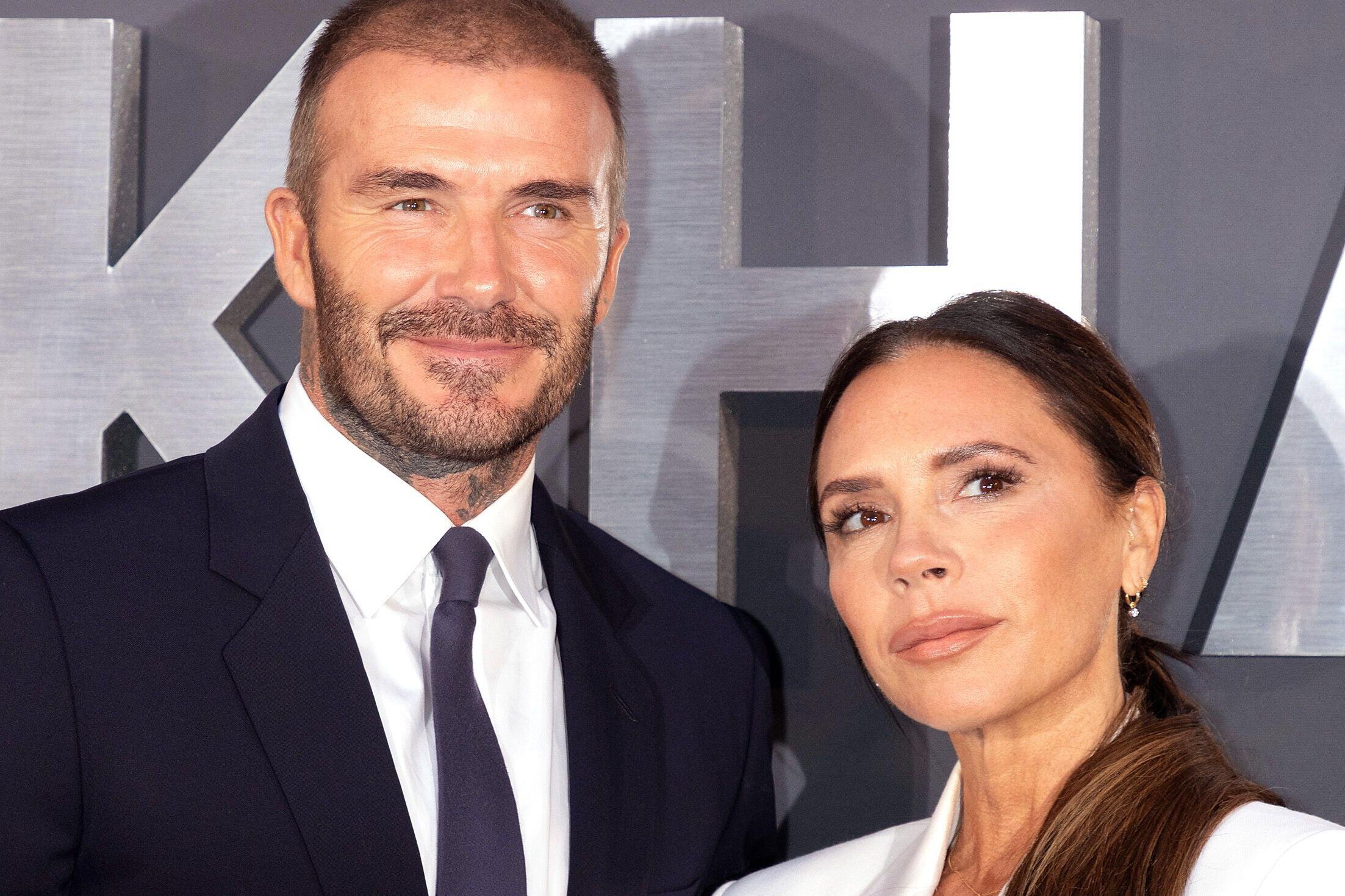 Оқшаулау және порно жинақтары Жоғары сапалы жетілген әйелдер секс бейнелері