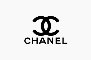 Chanel наконец можно будет купить онлайн Chanel наконец можно будет купить онлайн