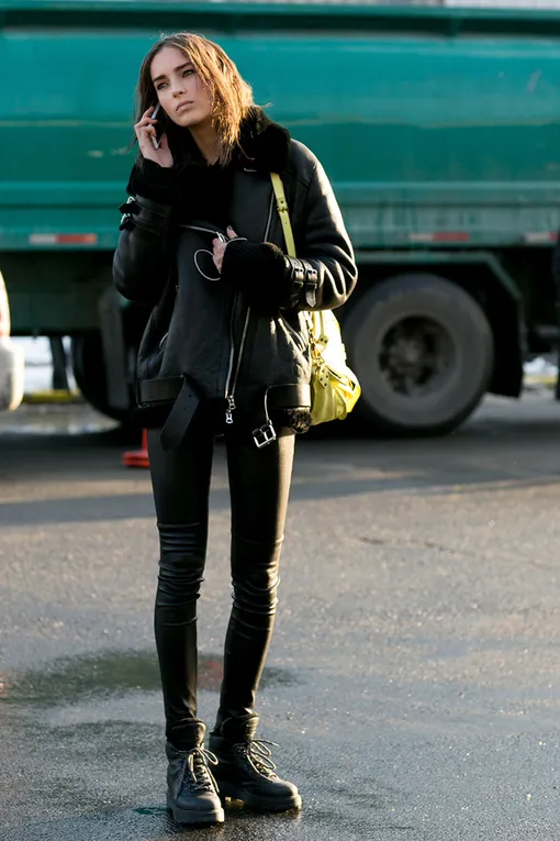 брюки из кожи