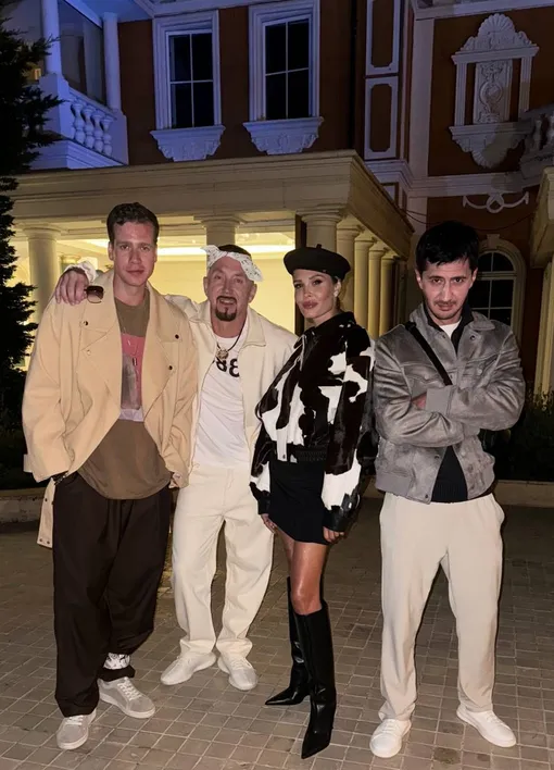 Члены звездной команды Кузьма Сапрыкин, Серега, Мария Горбань и Магомед Муртазаалиев