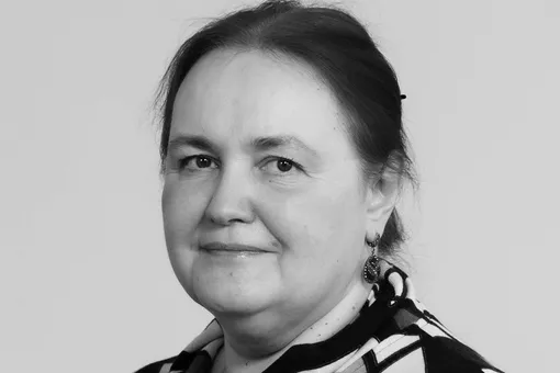 Погибла в аварии дочь Любови Стриженовой, актриса фильма «Москва слезам не верит» Елена Земляникина Погибла в аварии дочь Любови Стриженовой, актриса фильма «Москва слезам не верит» Елена Земляникина