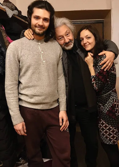 Стас Намин с сыном Артемом и женой Стас Намин с сыном Артемом и женой