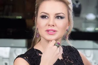 Анна Семенович призналась, что вышла замуж Анна Семенович призналась, что вышла замуж